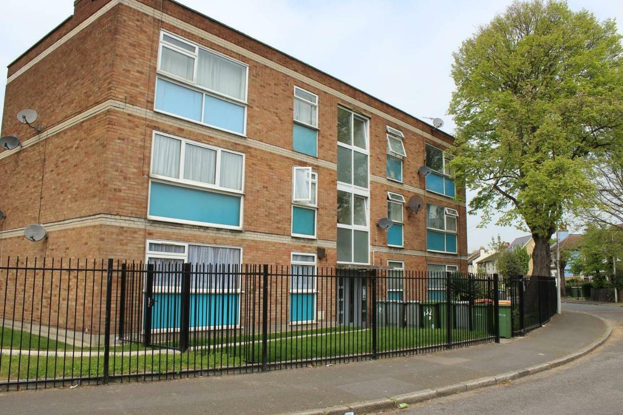 25 Idmiston Road Apartment London Bagian luar foto